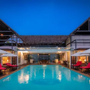 Stayvista At The Rain - River With Infinity Pool Resort