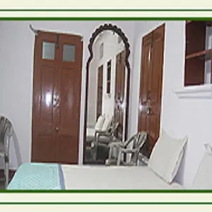 https://jheel-paying-guest-house.udaipurhotels.org